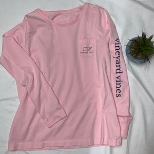 Ladies Vineyard Vines long sleeved tee